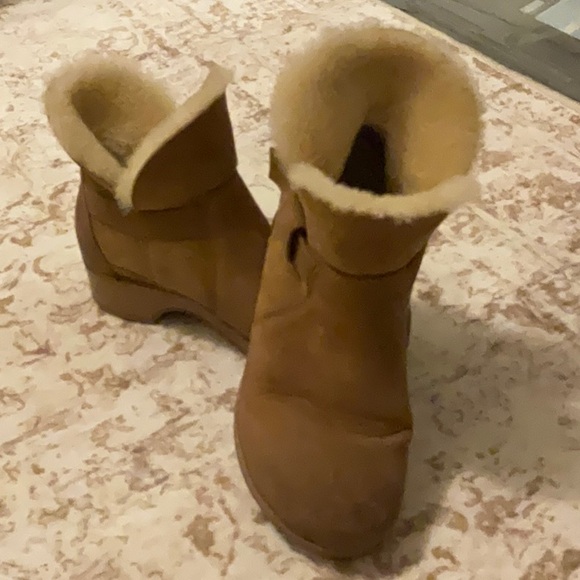 Dansko Tan Shearling Lined Winter Boots - Picture 2 of 6